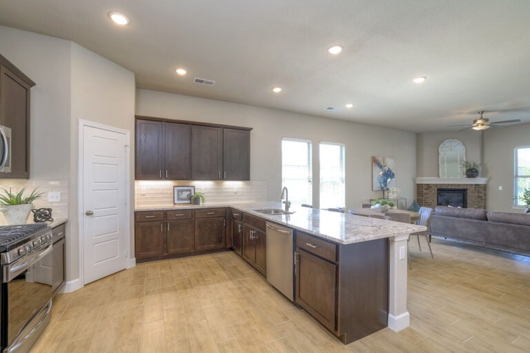 Rebecca 33 Web Or Mls Arise Homes 7510 Mccormick Dr. Shawnee, Ks 33 (5)