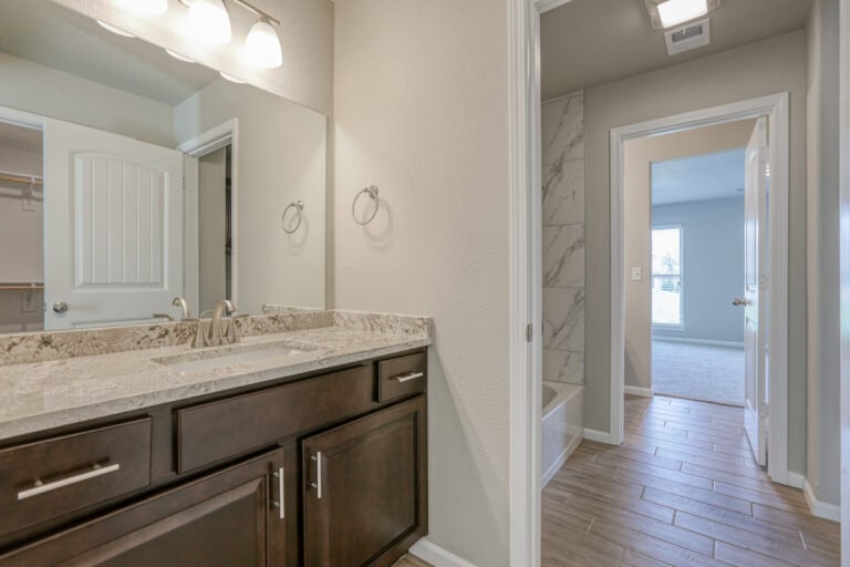 Carrie Arisehomes22647w88thst 10 (23)