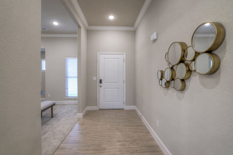 Tracy 31 Web Or Mls Arise 24315 W 76th St. Shawnee, Ks 31 (2)