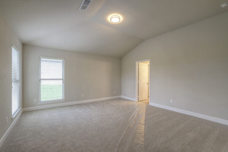 Tracy 31 Web Or Mls Arise 24315 W 76th St. Shawnee, Ks 31 (18)