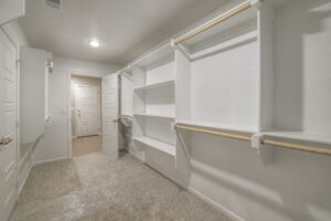 Tracy 31 Web Or Mls Arise 24315 W 76th St. Shawnee, Ks 31 (24)
