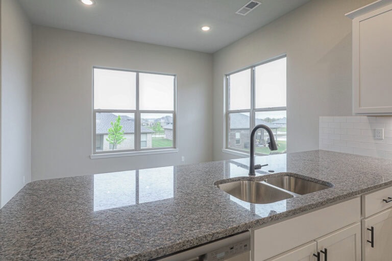 Angie Arisehomes 7550apachedr (9)