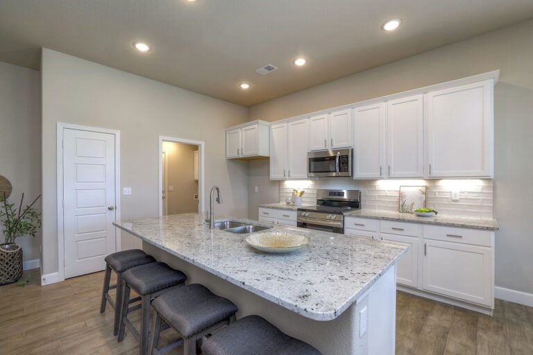 Marie 31 Web Or Mls Arise Homes 7526 Mccormick Dr. Shawnee, Ks 31 (12)