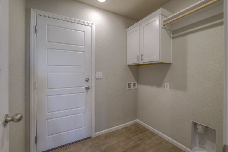 Marie 31 Web Or Mls Arise Homes 7526 Mccormick Dr. Shawnee, Ks 31 (28)