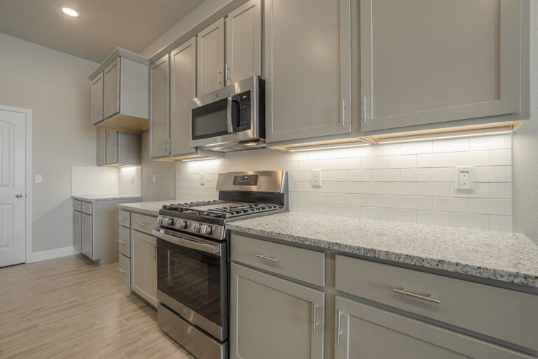 Joanna Arisehomes 24515w76thst,shawnee,ks66227 39 (29)