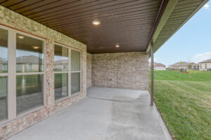 Christine Arisehomes7552belmontdrshawneeks66227 3 (6)