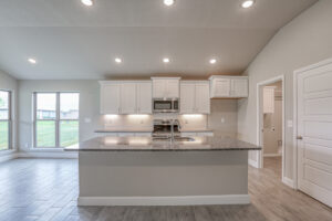 Christine Arisehomes7552belmontdrshawneeks66227 38 (14)