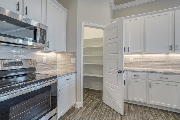 Nikki Arisehomes 7538apachedr,shawneeks 42 (9)