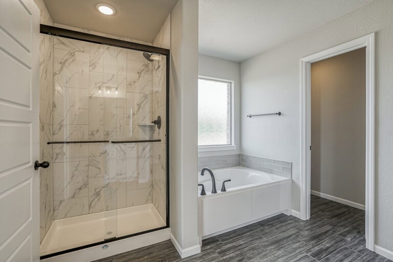 Nikki Arisehomes 7538apachedr,shawneeks 42 (22)